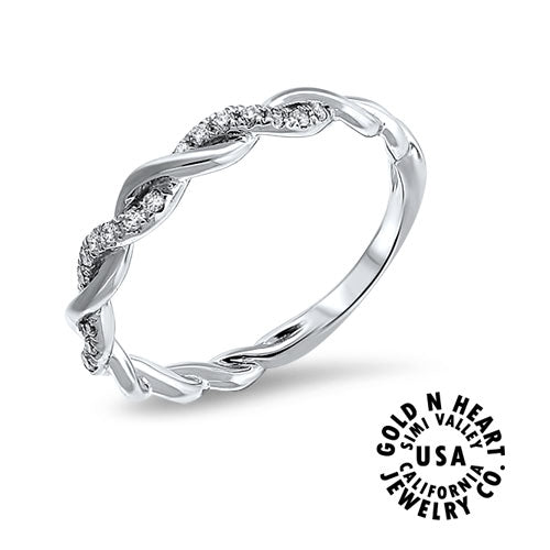 Natural Diamonds with a Twist